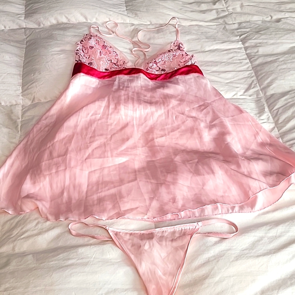 Intimate Attitudes negligee